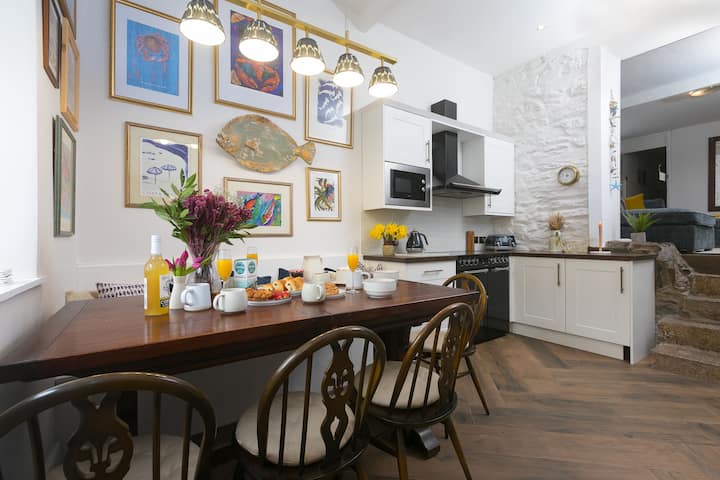 1 The Old Corn Store - Dog Friendly - Parking - Porthtowan