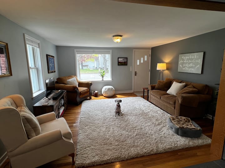 Adorable 2-bedroom Home Walkable To Downtown Tc - Interlochen, MI