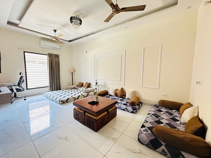 Cozy 1bhk With Ac Wifi Kitchen | Self Check-in - Mohali