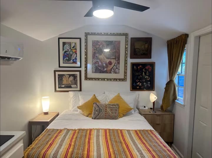 Studio Guesthouse Downtown Charleston - Charleston, SC