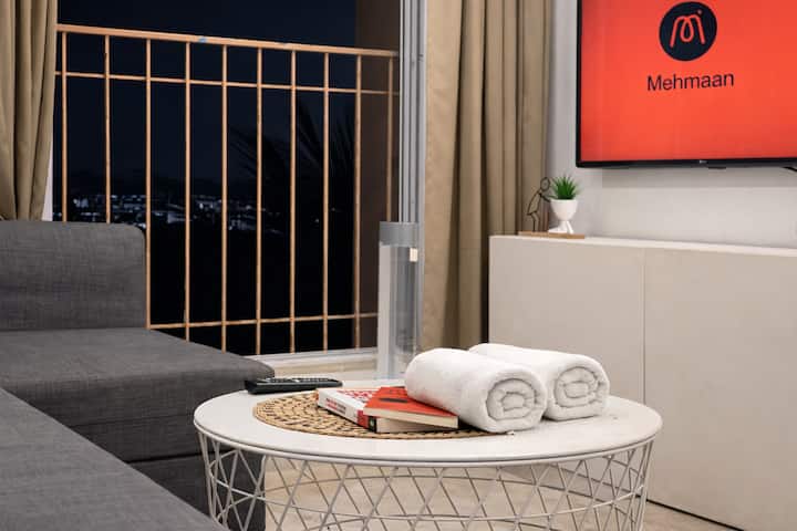 Hoboken House · Peaceful 1BHK Near Kokilaben Hospital · Andheri West Mumbai · Sleeps 4 - 5