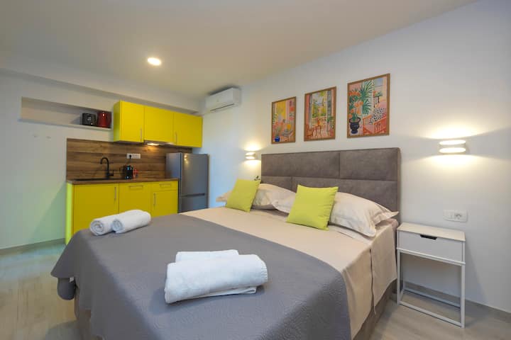 Deluxe Studio Ap With Swimming Pool And Sea View - Brela