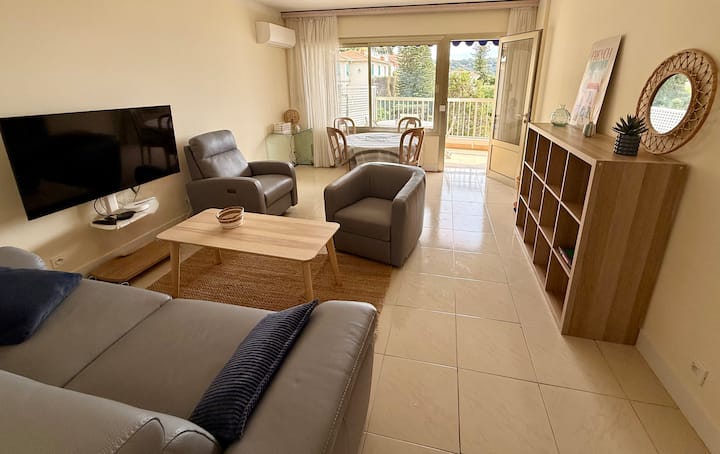 Appartement Climatisé Avec Terrasse Sur La Mer - Saint-Jean-Cap-Ferrat