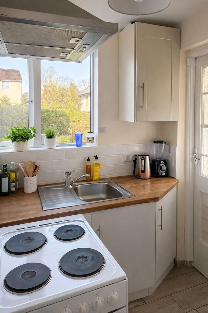 Private Studio With Free Parking In Cork - Cork (Ireland)