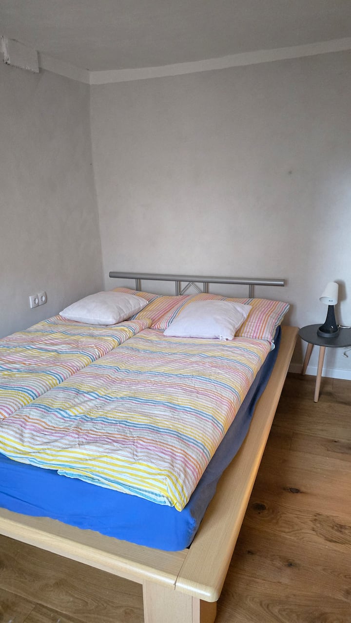 Schlafzimmer 4