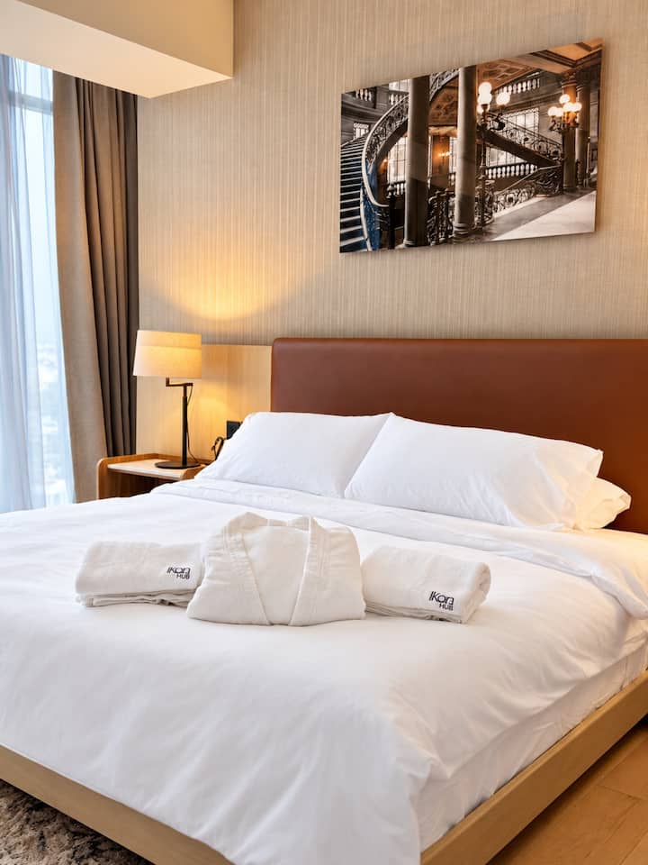HYATT-8