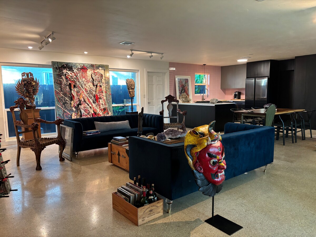 Living room image 3