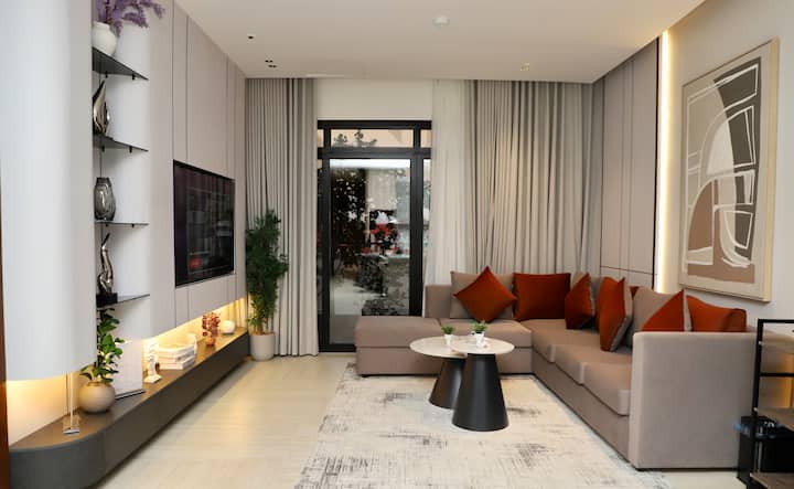 Malqa Luxury 3br | Cinema Stay Near Avenues - Riyadh King Khalid Airport (RUH)