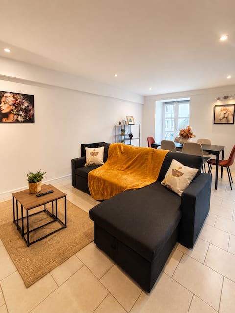 Top Airbnb: The Duplex. Thionville Center, train station within walking distance in Thionville