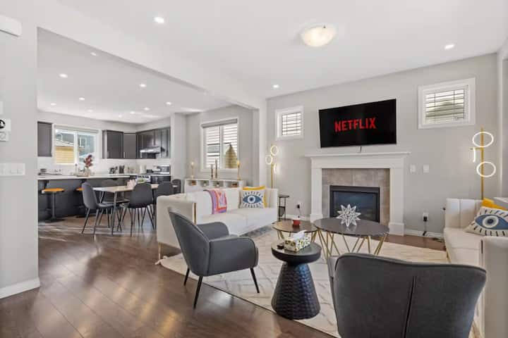 5br House » King Bed » Ac » Pool Table » Garage - Calgary
