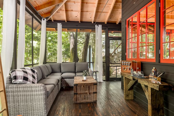 Dune Buggy Cottage At Treetops - Hot Tub - Saugatuck, MI