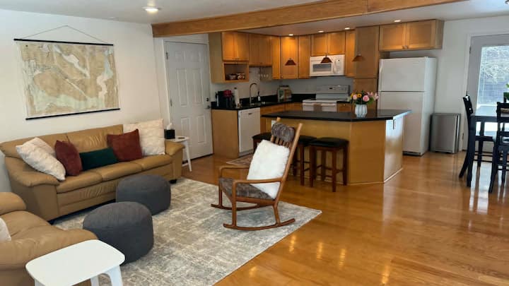 Modern Alaska Stay With Sauna - Juneau, AK