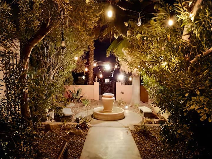 Zen Quiet Studio Behind Lush Greens, Off The Road - Desert Hot Springs, CA
