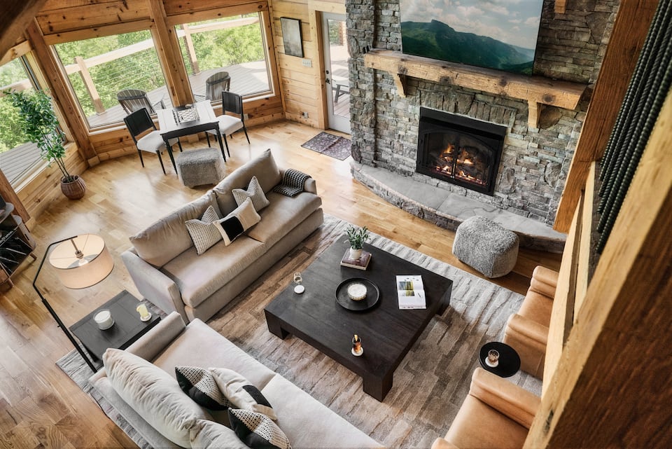 Legacy View Lodge, a beamed lodge with valley views, Sevierville, Tennessee, United States, photo 5 of 10