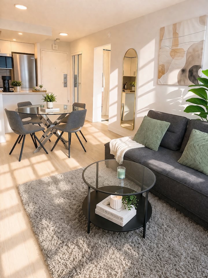Appartement Luxueux Près Du Métro Avec Balcon - Montréal, QC