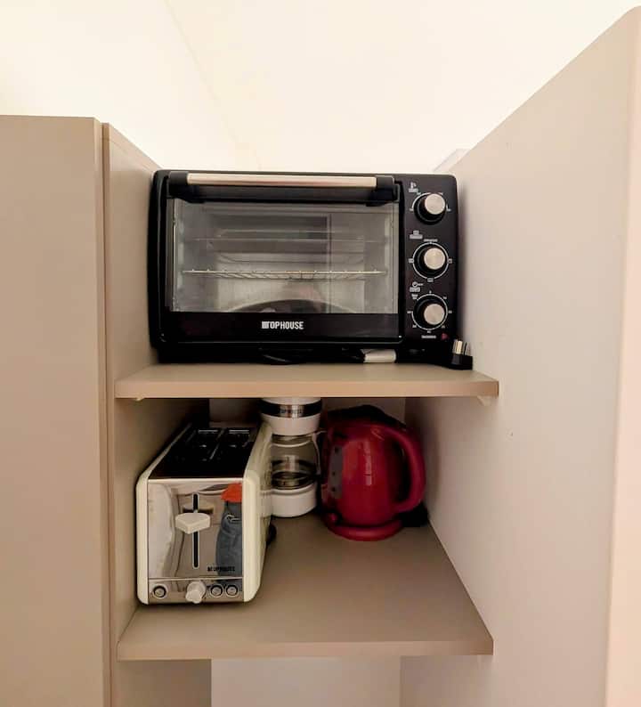 Квартира-студия с бассейном в Monserrat