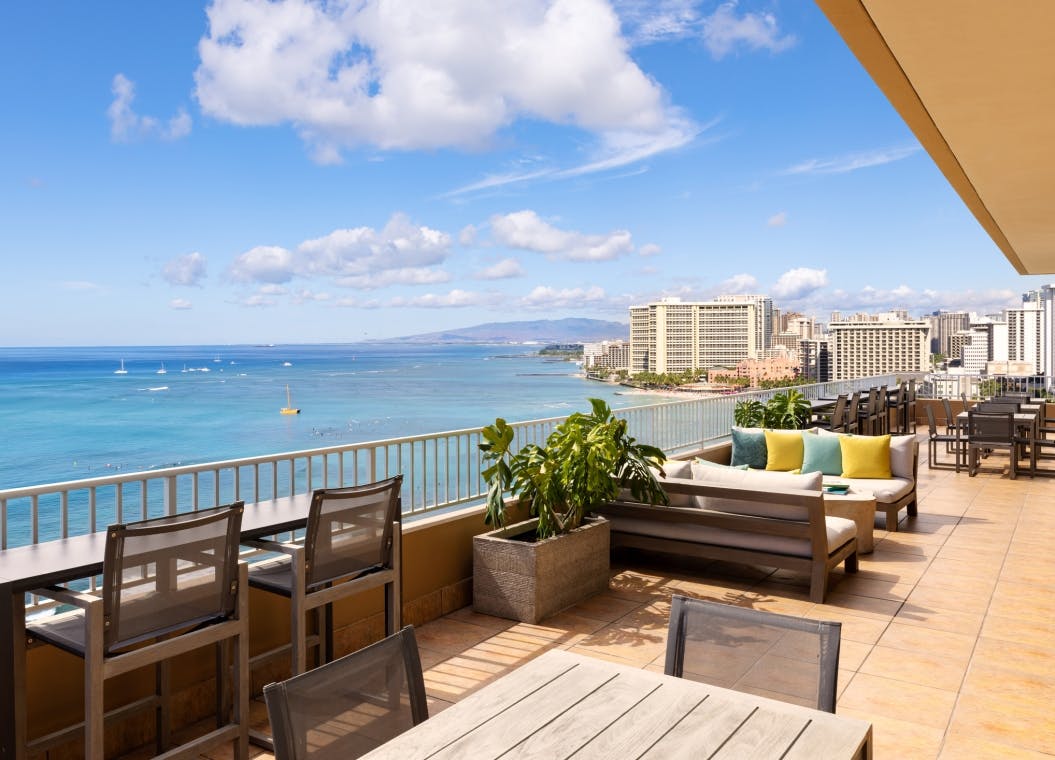 The Twin Fin Hotel - Hotels for Rent in Honolulu, Hawaii, United