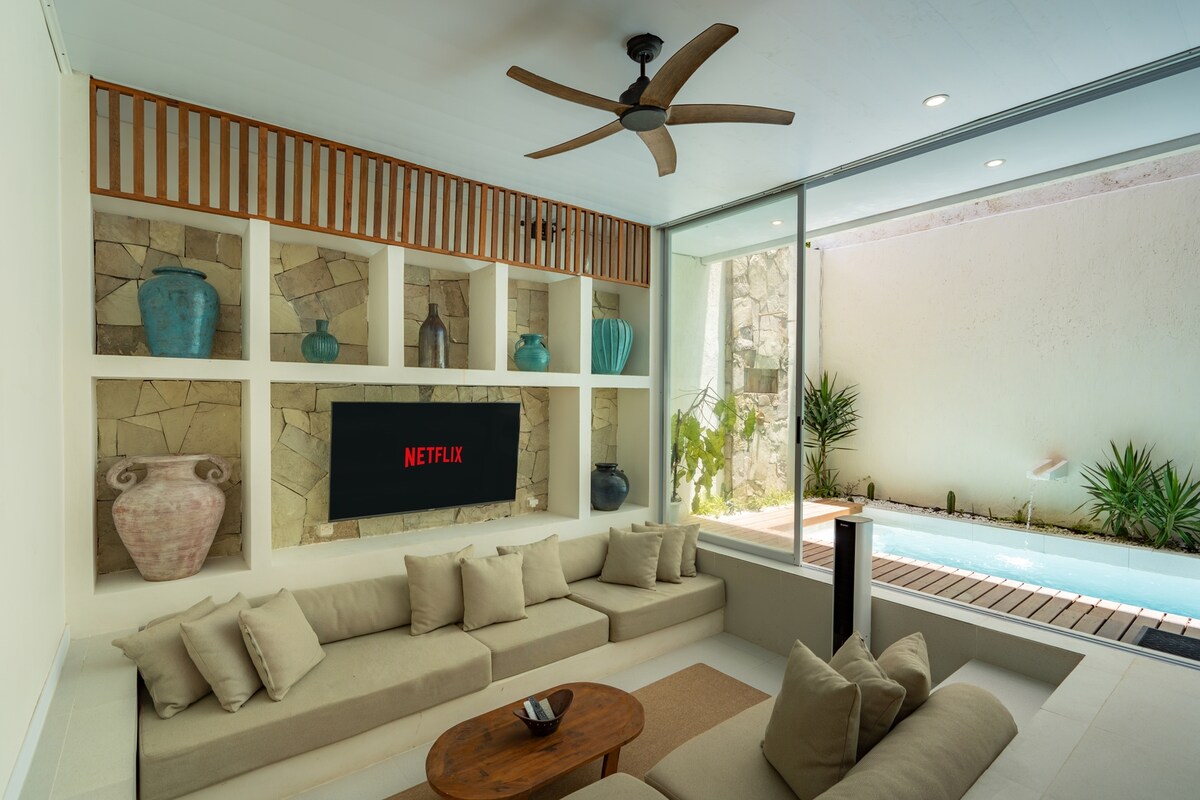 Villa in South Kuta · ★5.0 · 3 bedrooms · 3 beds · 3 private baths, συγκρίσιμο Airbnb