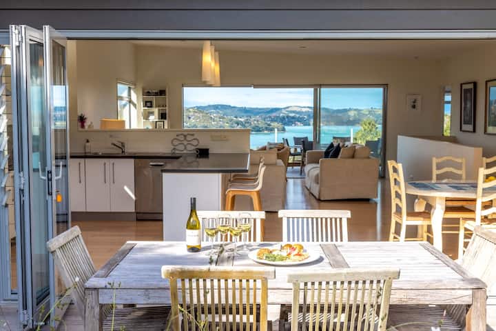 Wakainga — Sea Views Near Oneroa - Waiheke Island