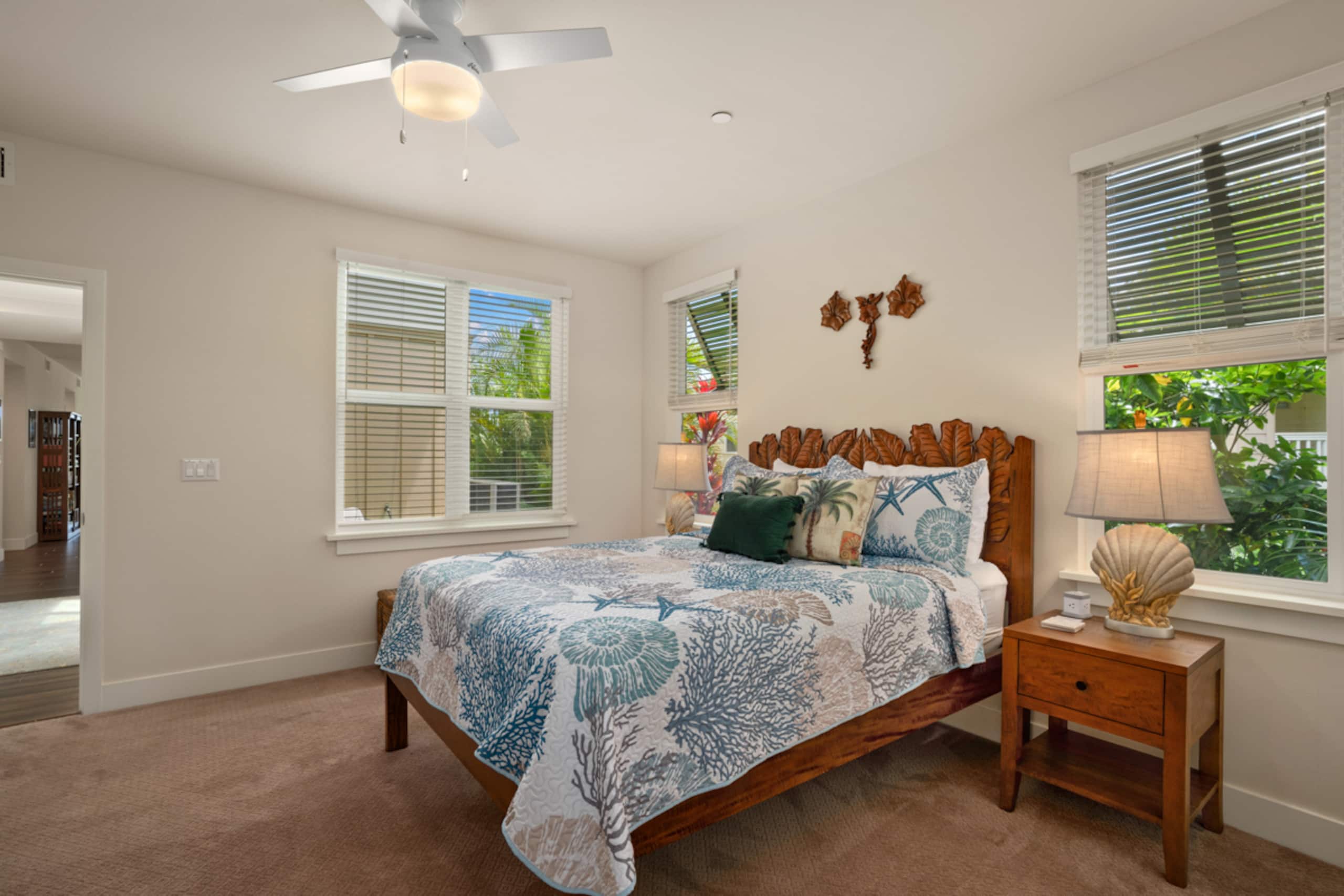 3BR Poipu condo, pool and beach gear - Image 25