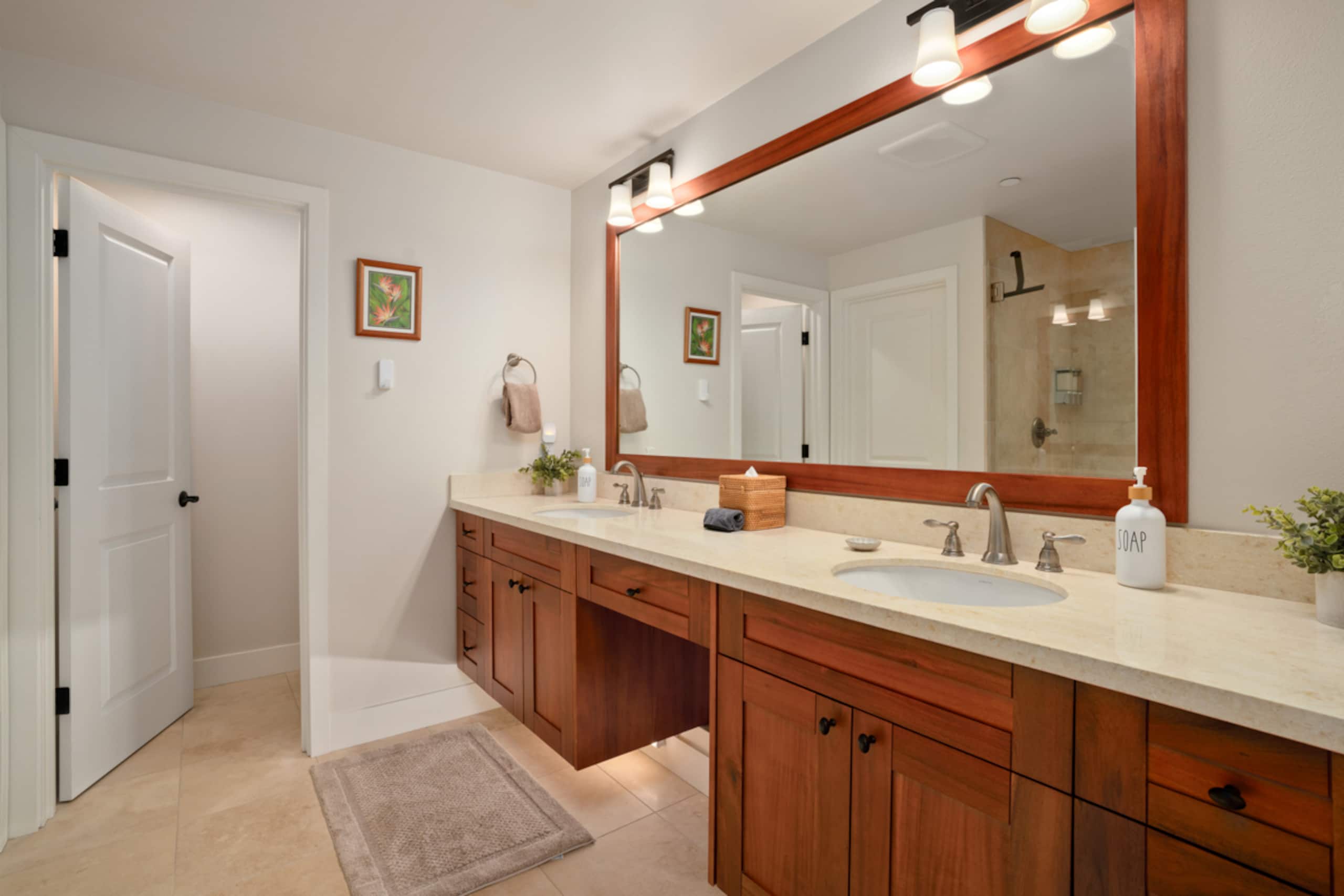 3BR Poipu condo, pool and beach gear - Image 16