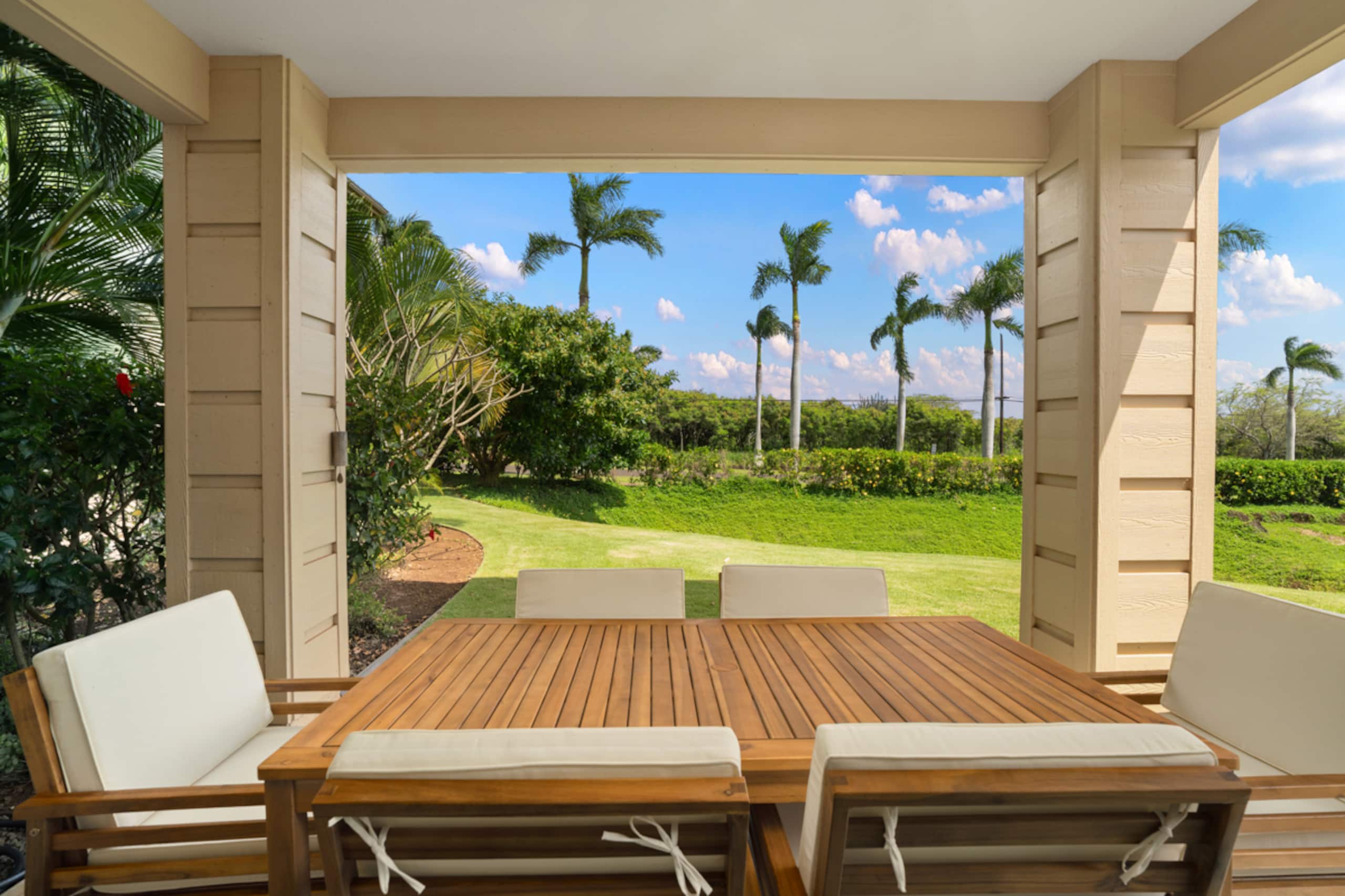 3BR Poipu condo, pool and beach gear - Image 10