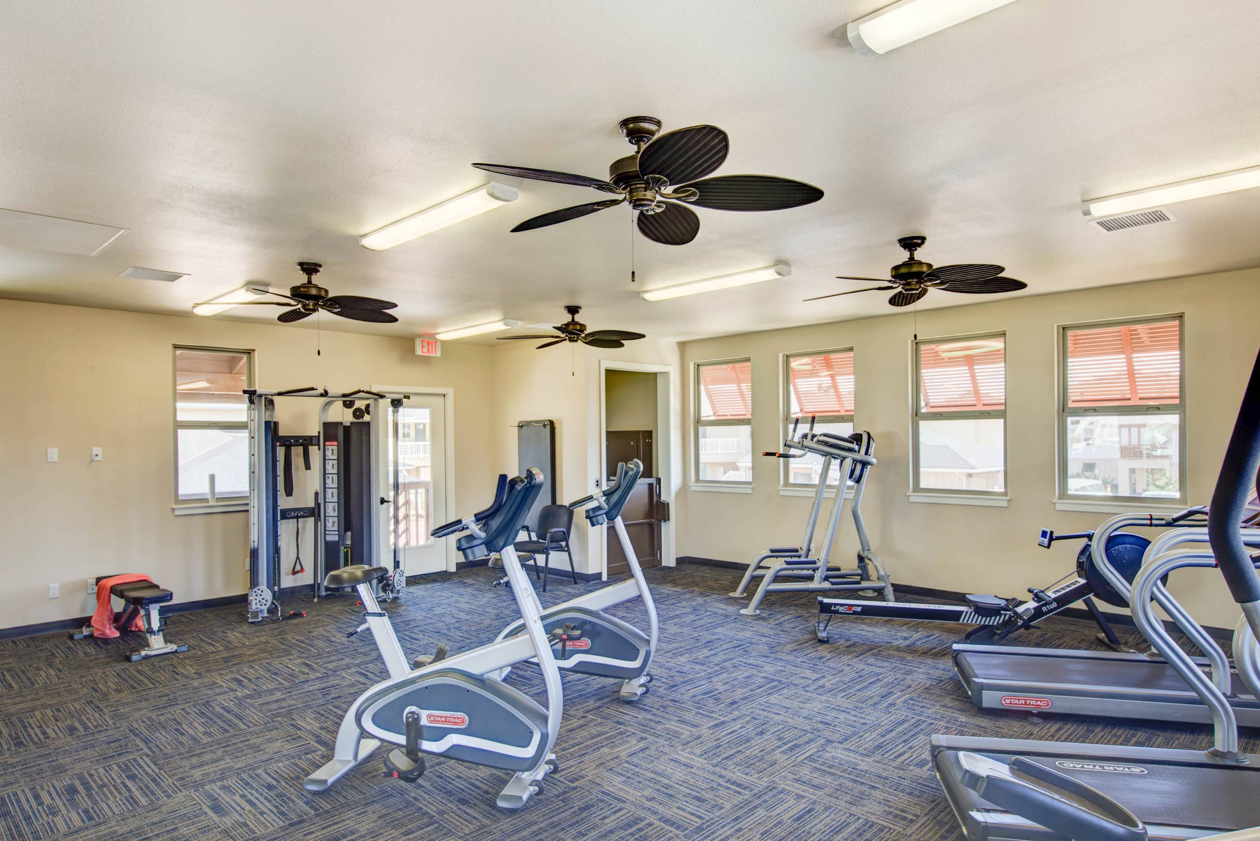 3BR Poipu condo, pool and beach gear - Image 42