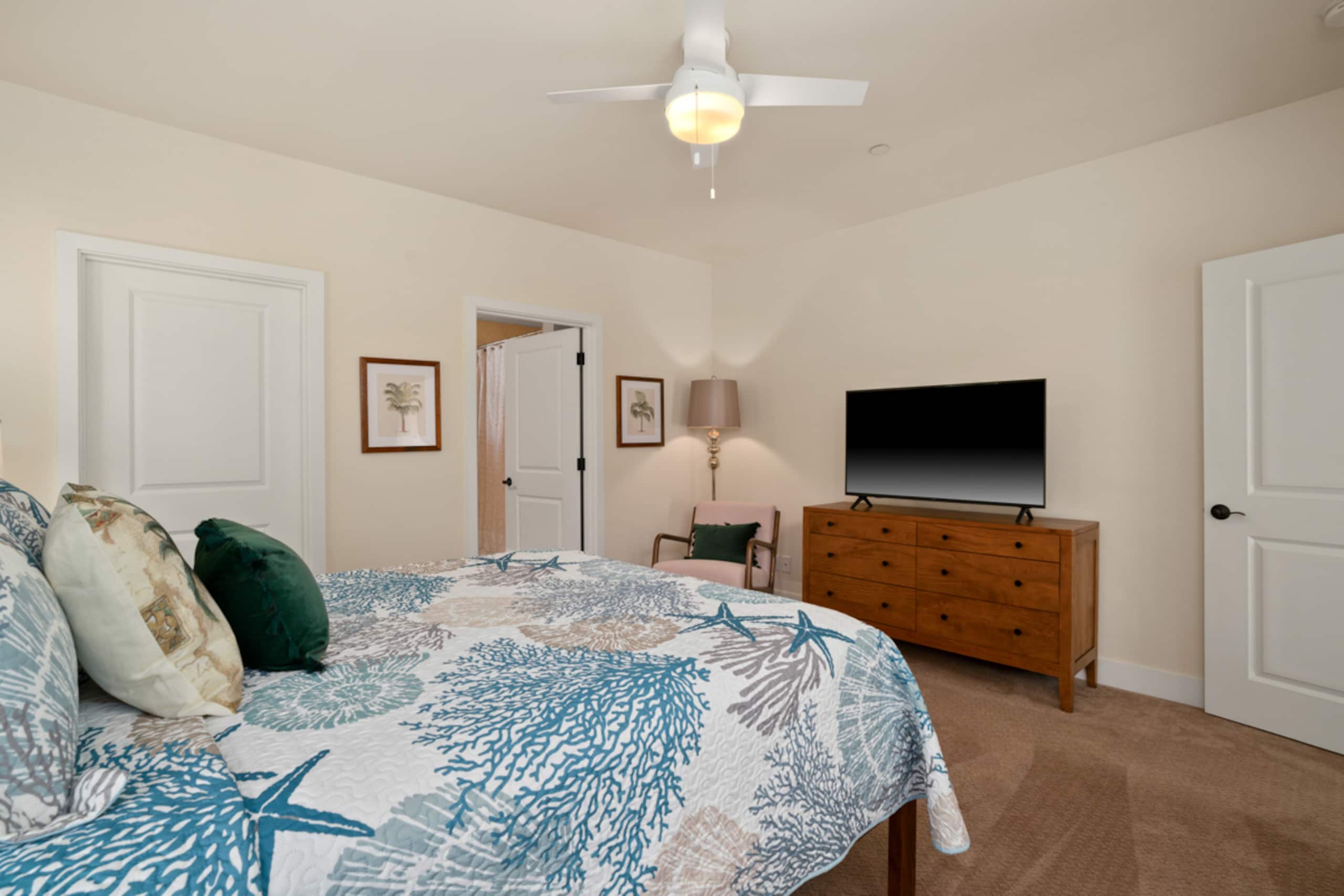 3BR Poipu condo, pool and beach gear - Image 26