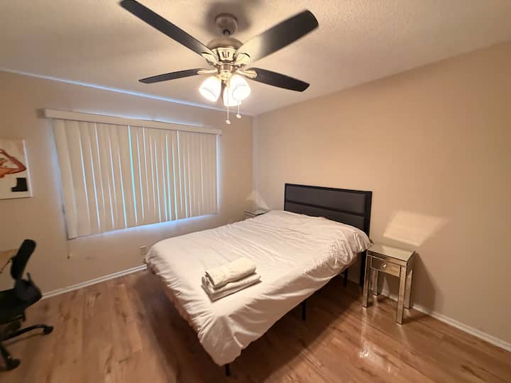 2 Bedroom 2 Bath Entire Unit Near Cedars Sinai - Beverly Hills, CA