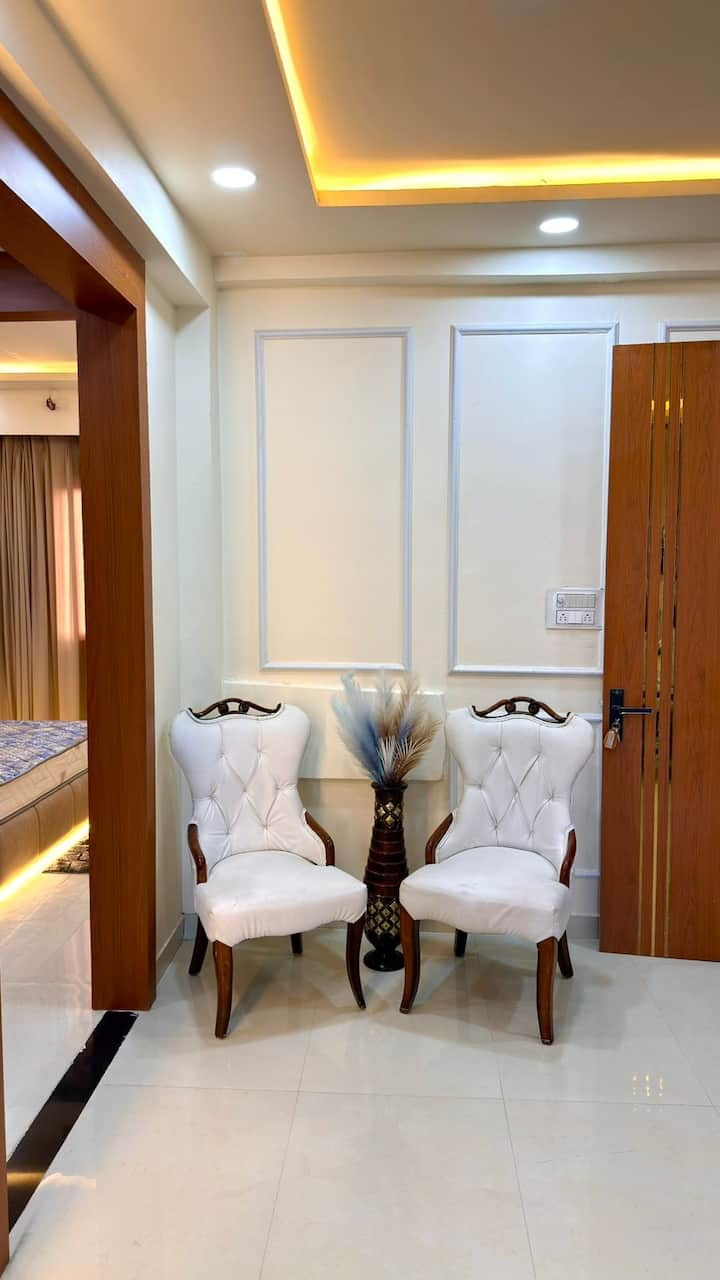 Cube Stay : Luxury Premium 2bhk Near M.p. Nagar - ボーパール