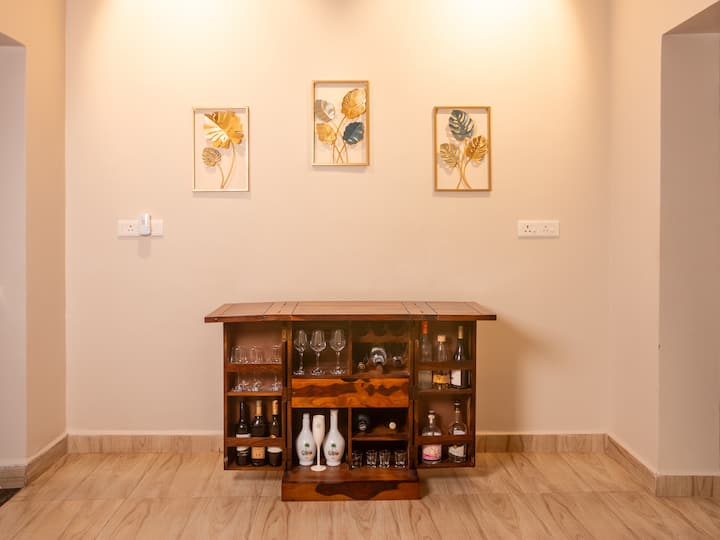 Living room image 7