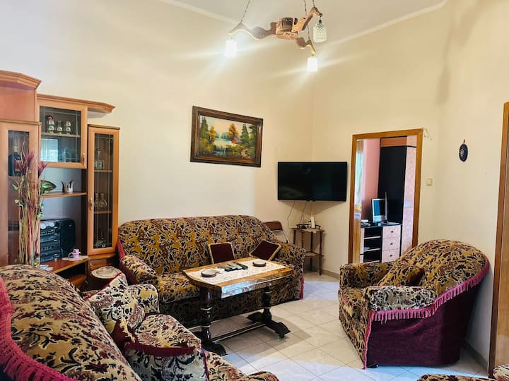 Jenny's Apartment - Albania