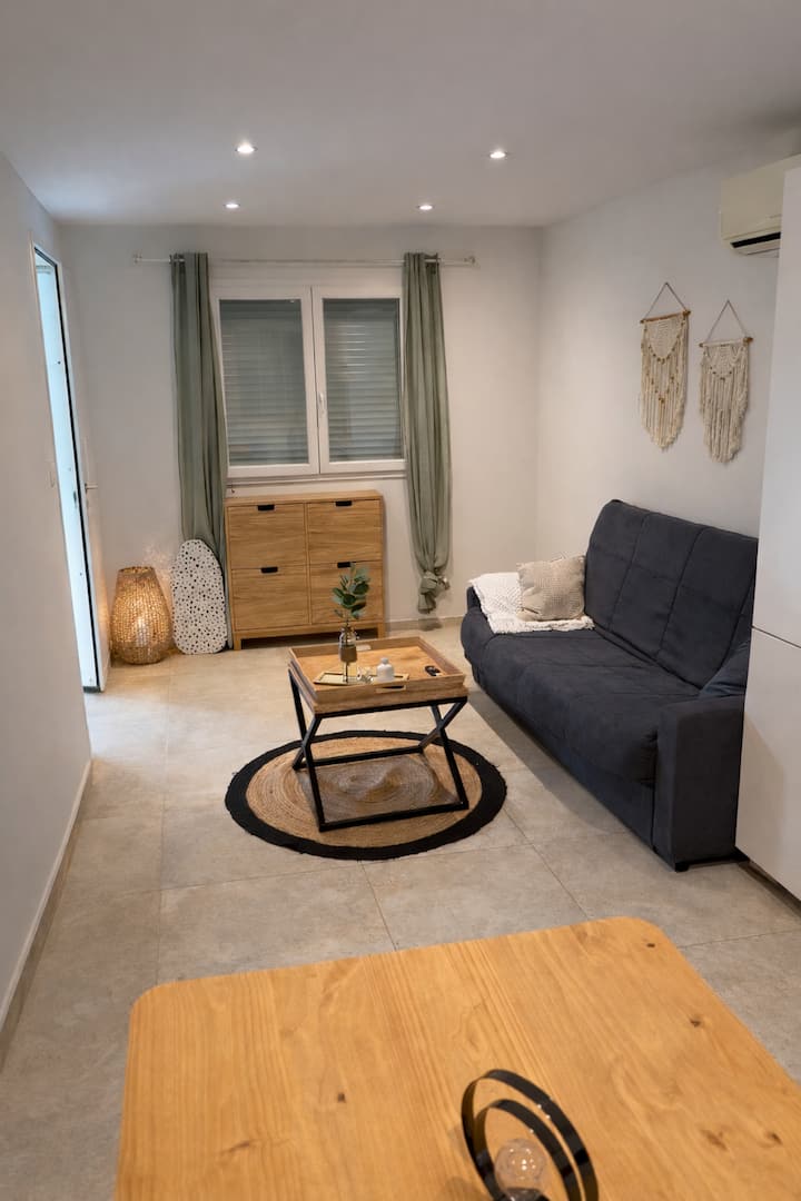 Rez De Jardin Avec Vue Nature à 20 Min Des Plages - Cuers