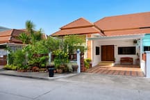 Genesis Home Garden 3BR Private House Garden