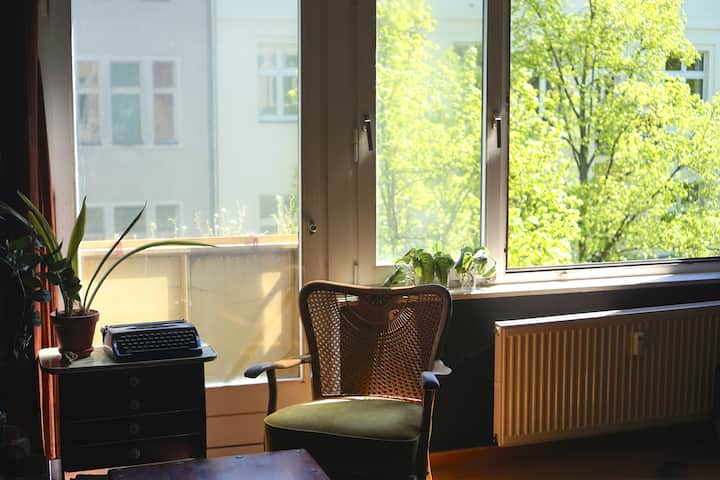 Bright & Cozy Studio With Balcony Near Hermanplatz - Berlin-Kreuzberg