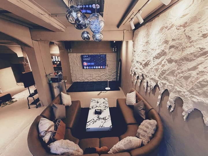 尖沙咀江南洞Gangnamdong洞穴藝術館 - Hong Kong