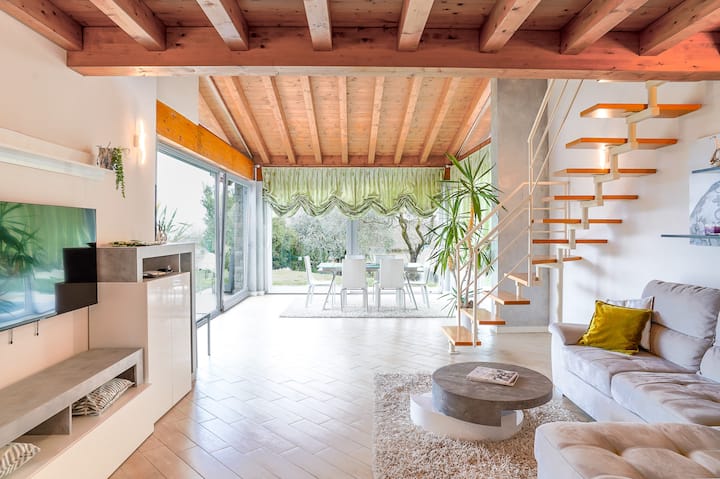 Villa Ulivi | Private Pool • Lake View - Italia