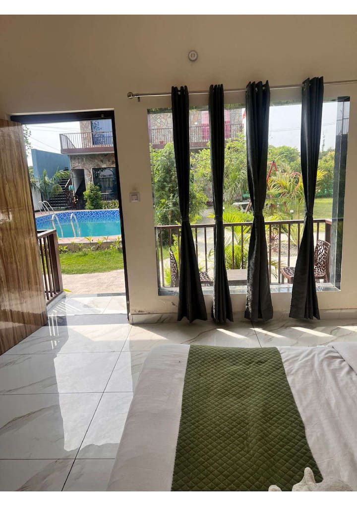 Luxury Pool Resort Room In Jim Corbett | Ramnagar - Ramnagar