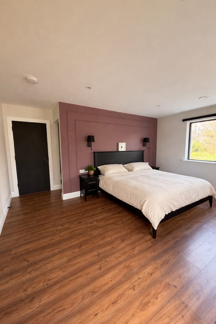 Bright, Spacious Room With Private Entrance - Westport