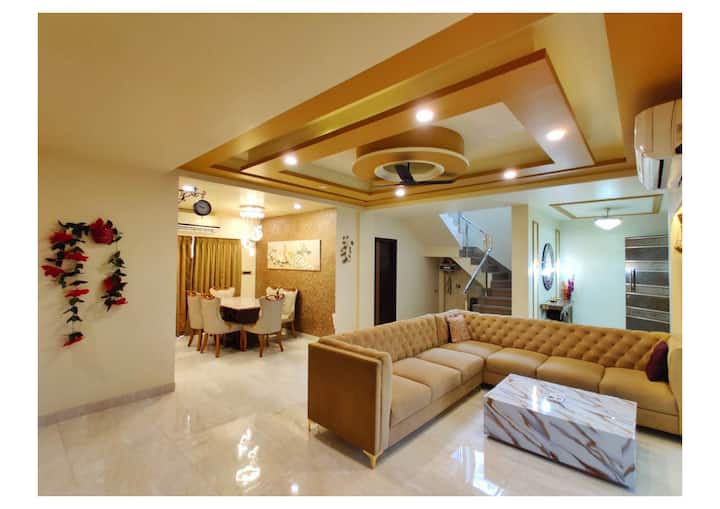 Zayaan Villa · Tropical Garden Private Pool · 3BHK Heritage · Lonavala · Sleeps 12 - 3