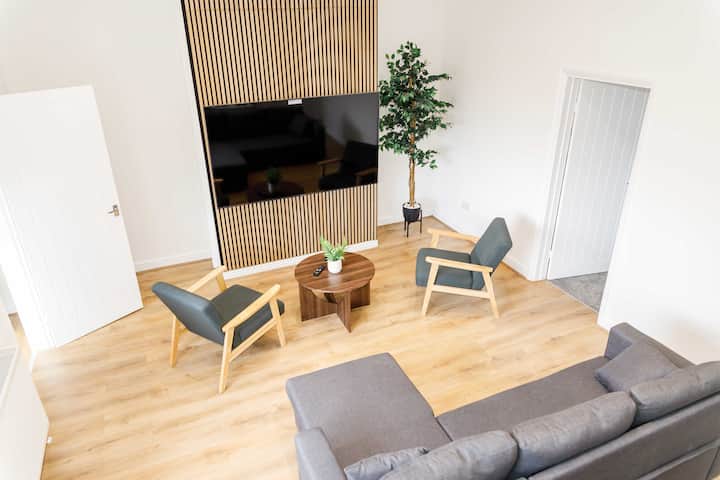 Bright 5bed 2bath - Near Stadium And Crownworks - South Shields