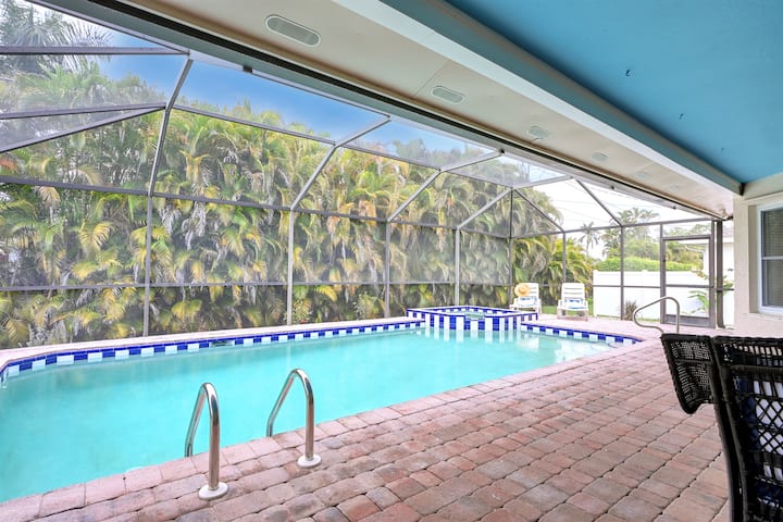 Walk To Beach | Dining & Sugarshack - Bonita Springs, FL
