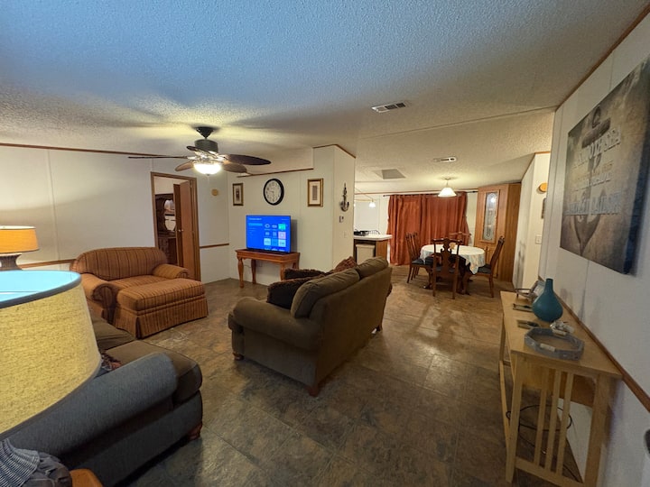 Crystal River Retreat | 6 Acres | Near Manatees - Crystal River, FL
