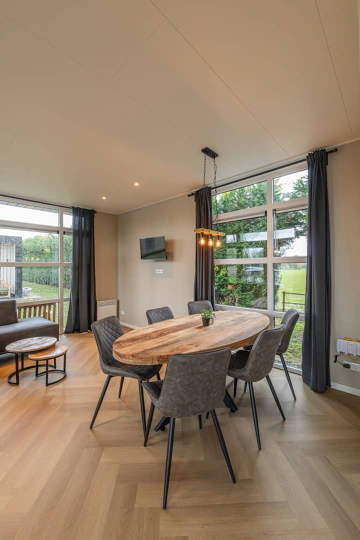 Lodge 79 | 6 Persoons Chalet In Zennewijnen - Tiel