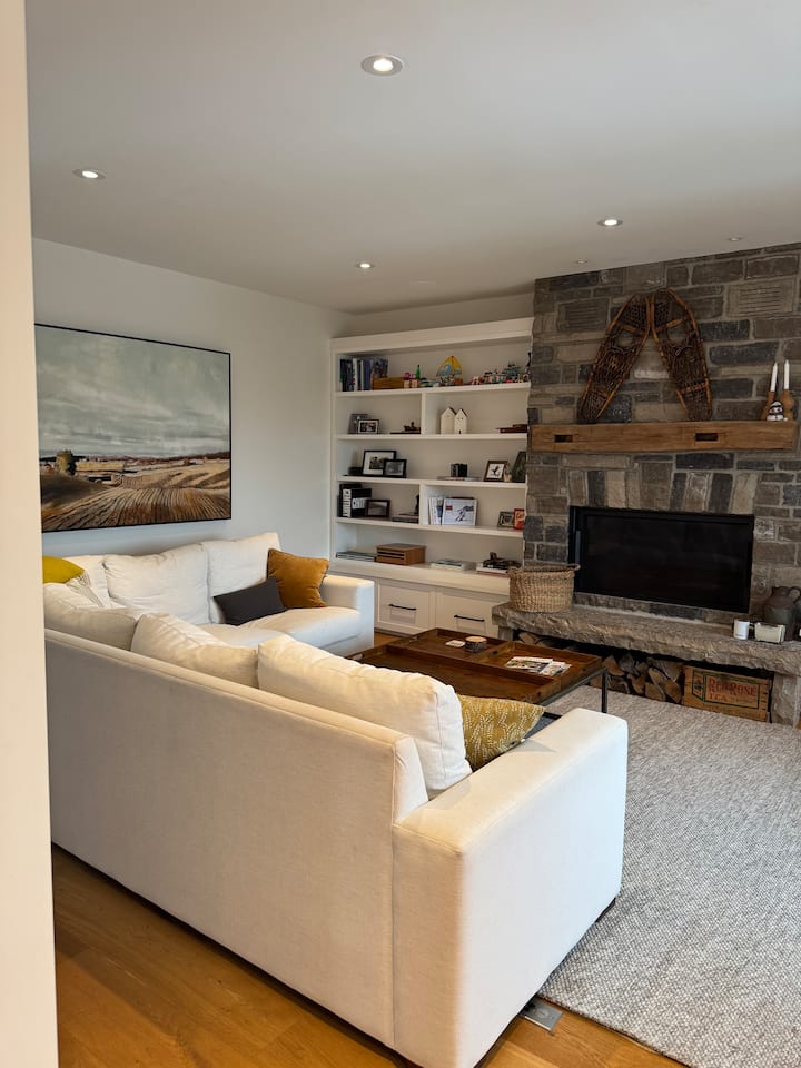 Country Escape With Pool & Hot Tub Near Creemore - Creemore