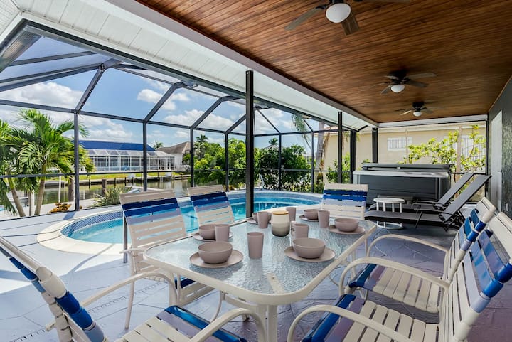 Coastal Oasis: Private Pool, Hot Tub & Dock - Marco Island, FL