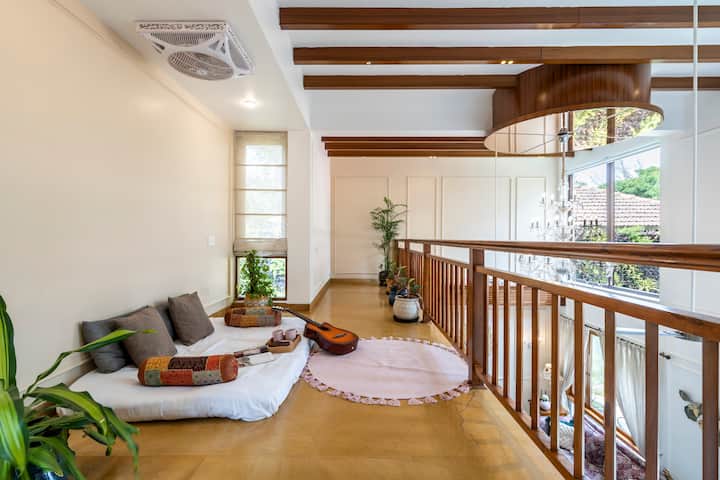 Living room 1 image 10