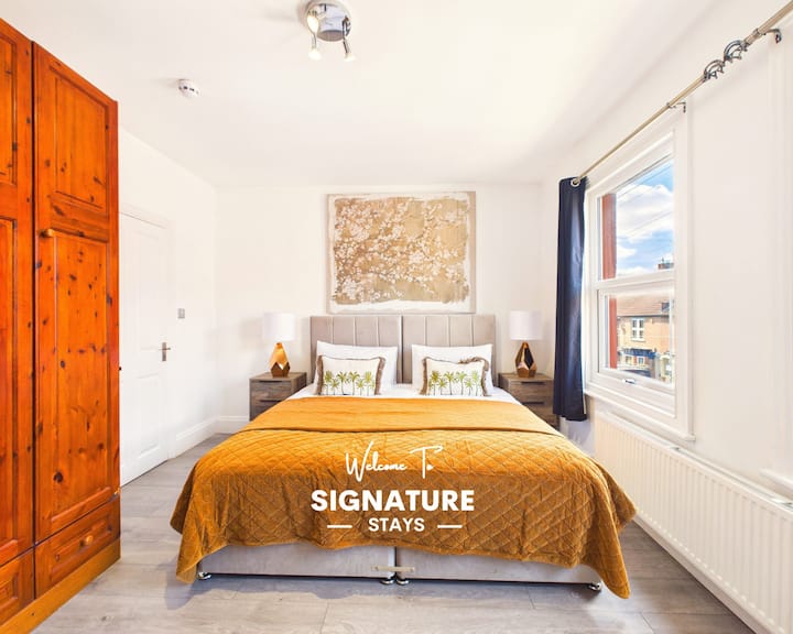 *New* Ridgeway Retreat | Central | Sleeps 7 - Luton