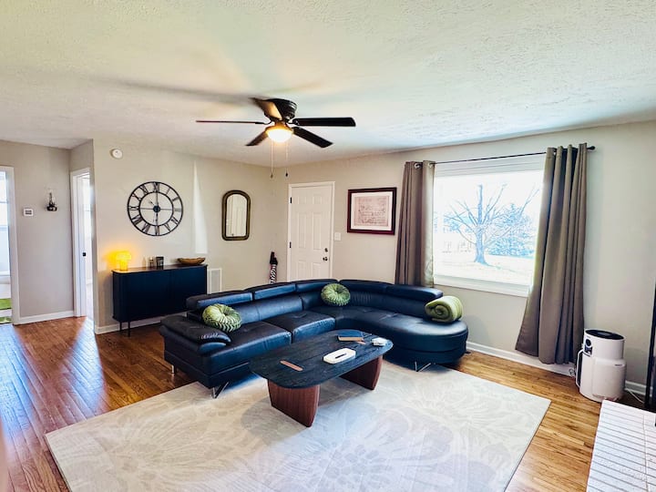 Stunning Views | Campfire Lounge | Private Retreat - Stanley, VA