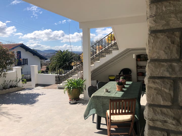Appartement Avec Terrasse Arborée Au Pays Basque - Irun